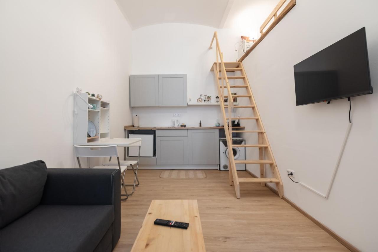 Klein, Aber Fein In Zentraler Ruhelage Viena Exterior foto